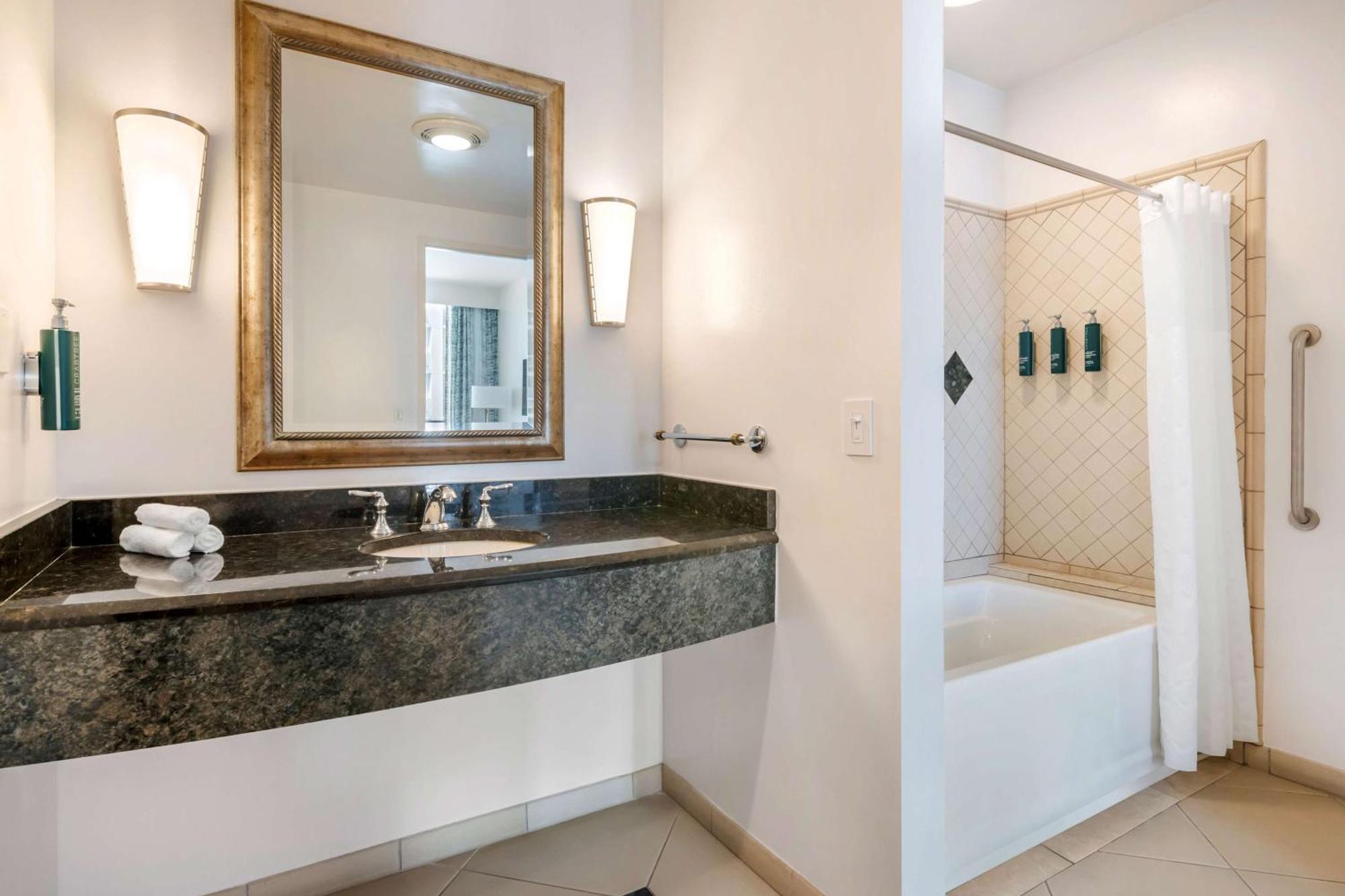 Hilton Vacation Club Daytona Regency Hotel 4*